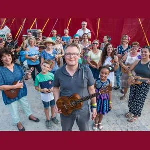 Stadtgarten - Ukulele Kameradschaft Breisgau – Freiburg stimmt ein