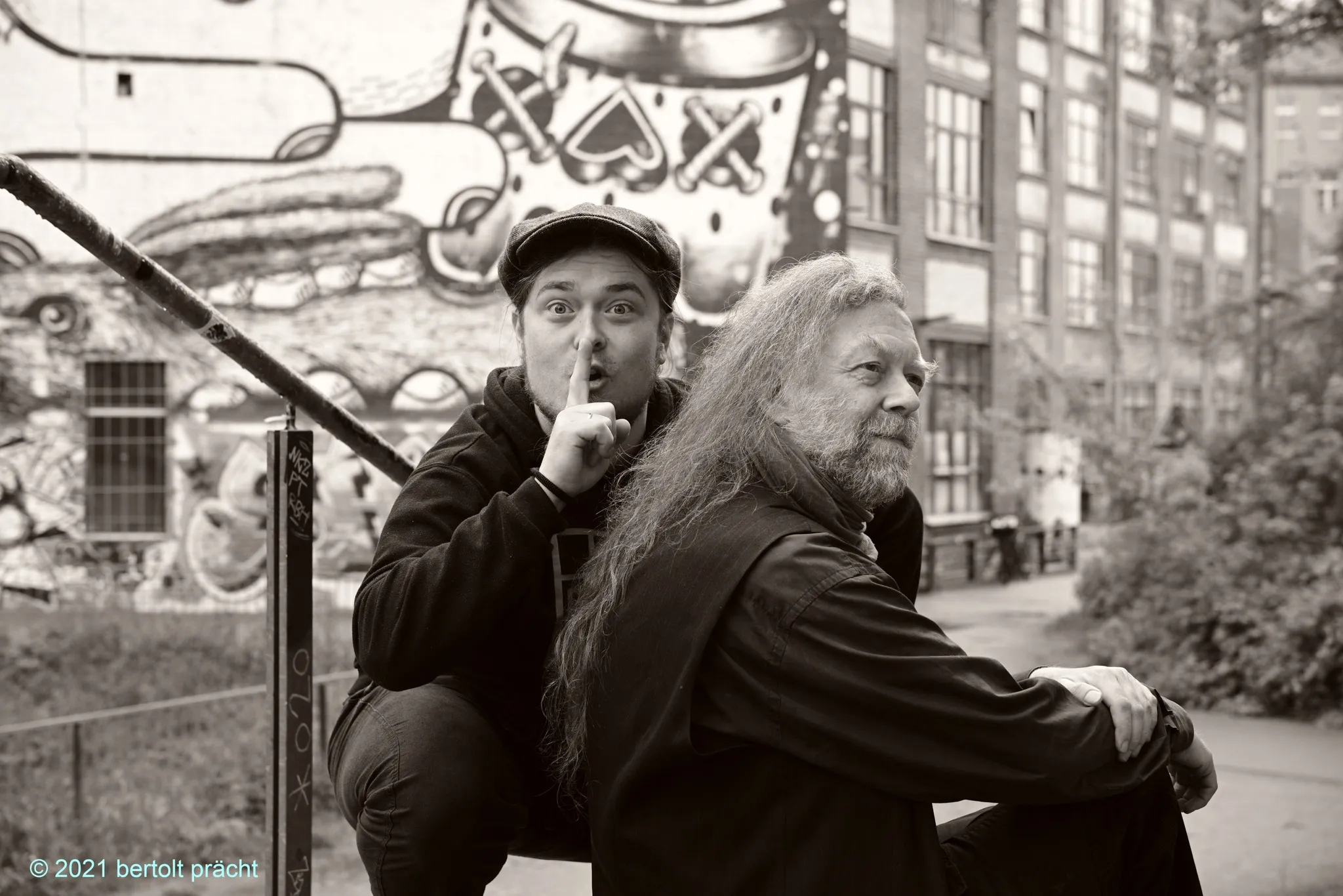 Lari und die Pausenmusik support Ukulelenprediger – KISS