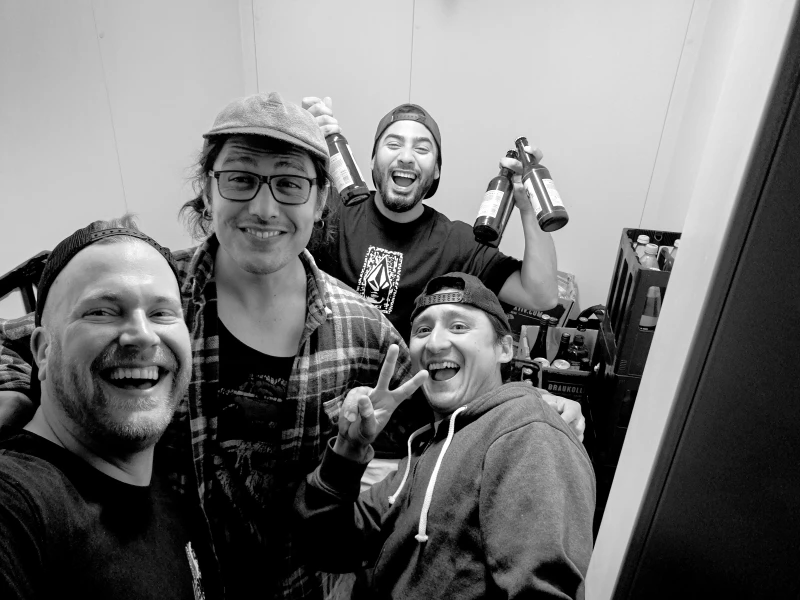 WASABAHAWK – Freiburg stimmt ein